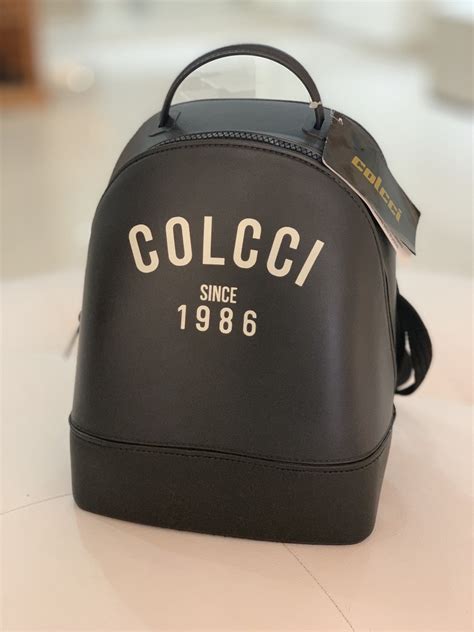 mochila colcci